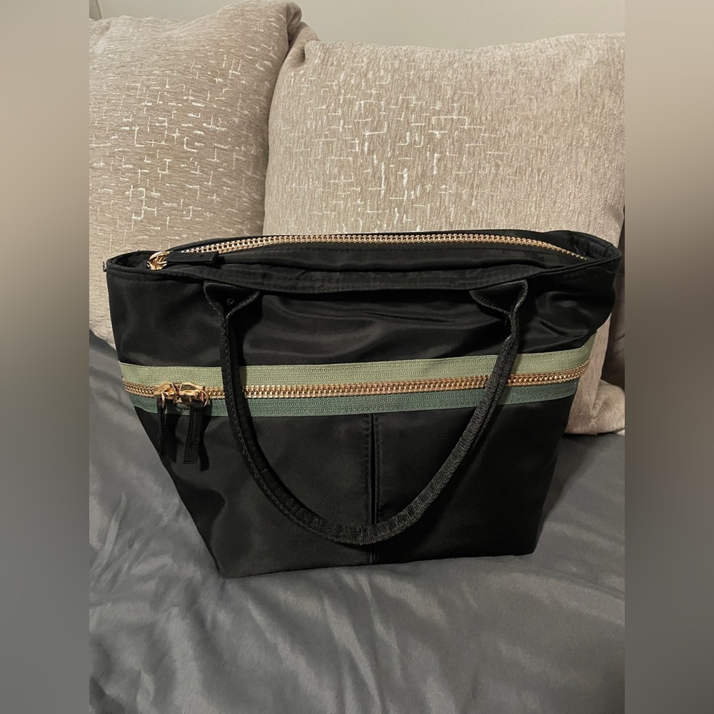 Spacious Insulated Lunch Bag
